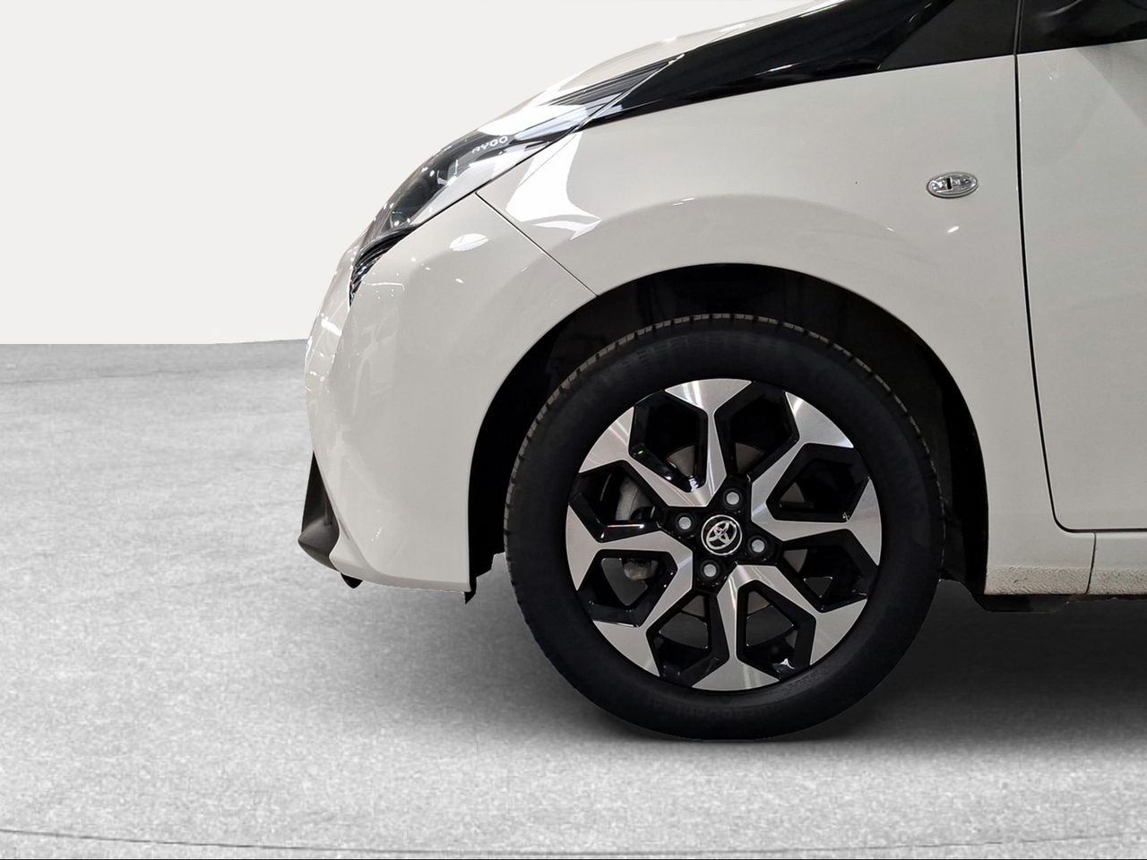 Toyota Aygo 1.0 70 x-play  - Foto 17