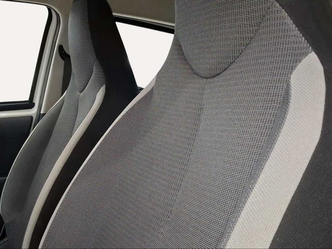 Toyota Aygo 1.0 70 x-play  - Foto 23