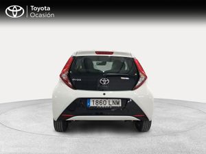 Toyota Aygo 1.0 70 x-play  - Foto 5