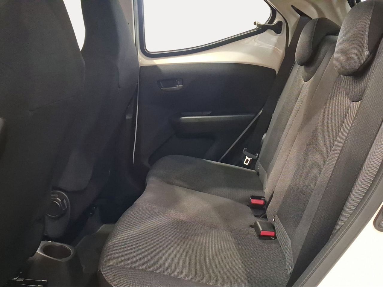 Toyota Aygo 1.0 70 x-play  - Foto 12