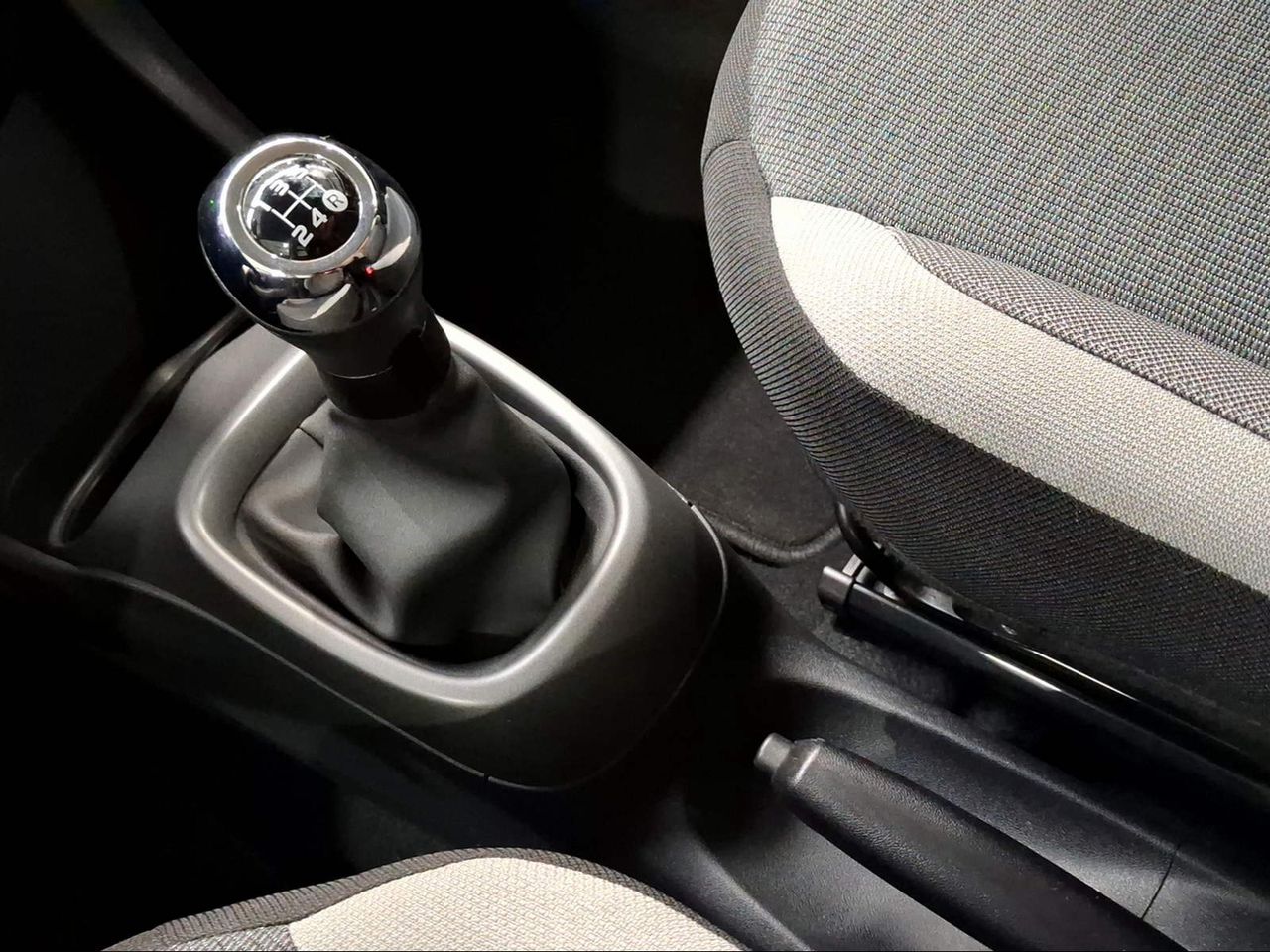 Toyota Aygo 1.0 70 x-play  - Foto 24