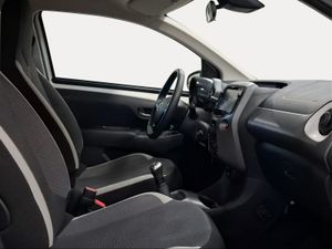 Toyota Aygo 1.0 70 x-play  - Foto 7