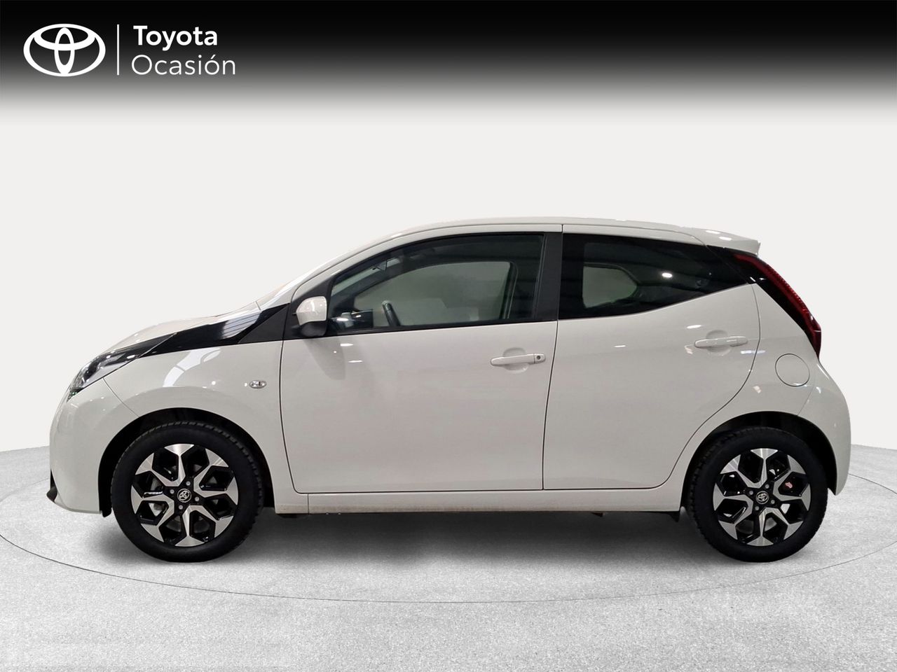 Toyota Aygo 1.0 70 x-play  - Foto 4