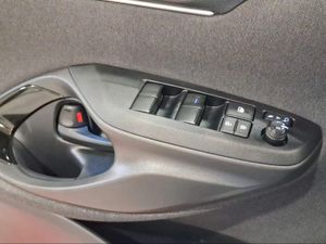 Toyota Yaris 1.5 120H Style Plus  - Foto 22