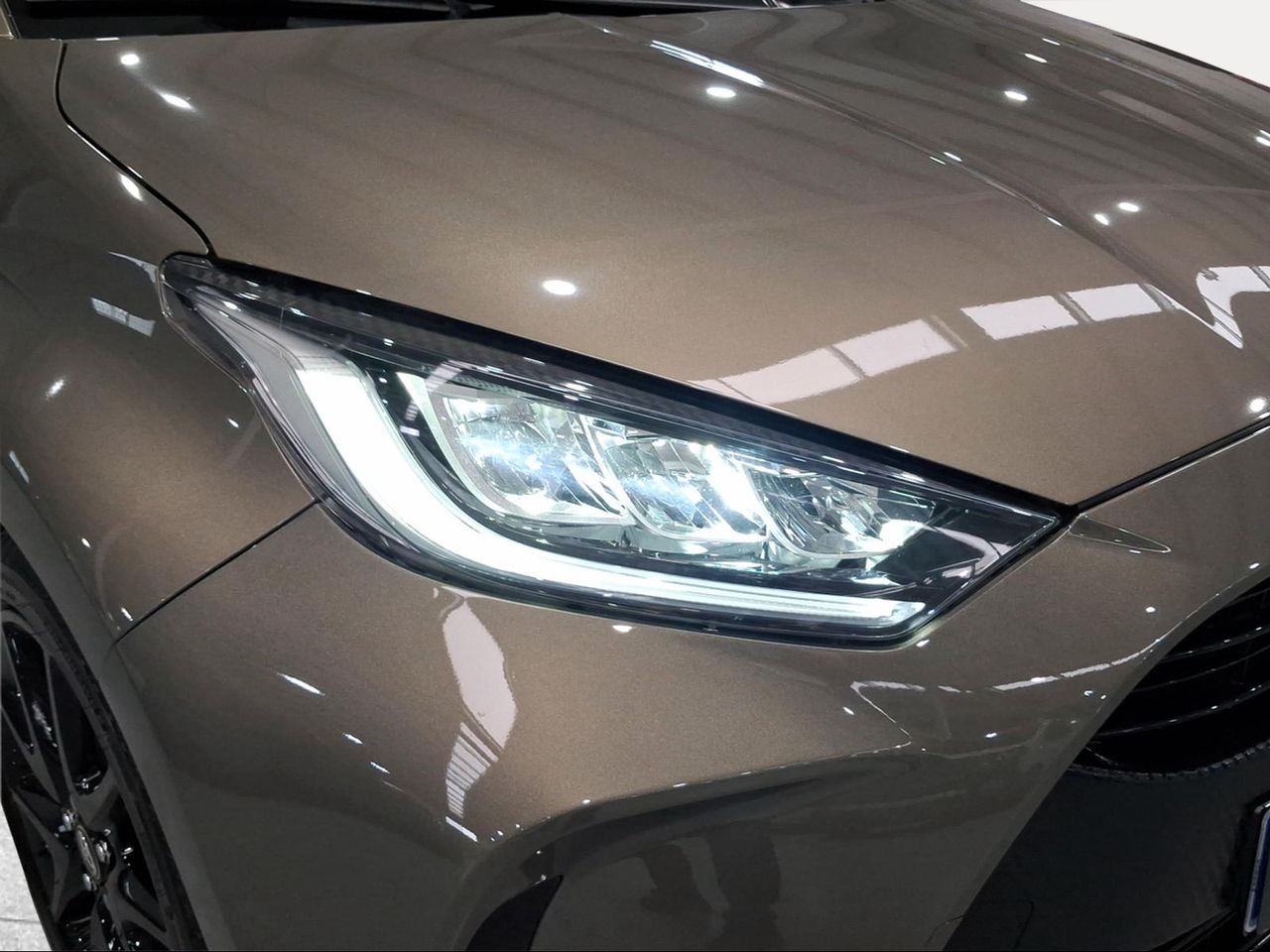 Toyota Yaris 1.5 120H Style  - Foto 24