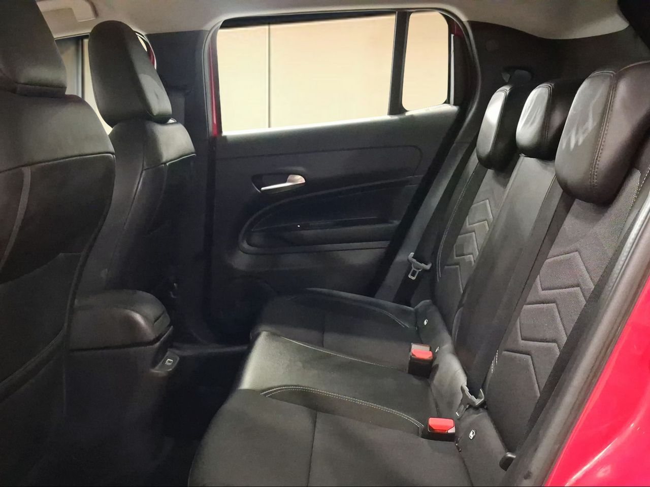 Jeep Avenger 1.2 G 74kW (100CV) Avenger Limited FWD  - Foto 11