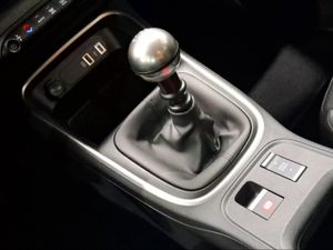 Jeep Avenger 1.2 G 74kW (100CV) Avenger Limited FWD  - Foto 17