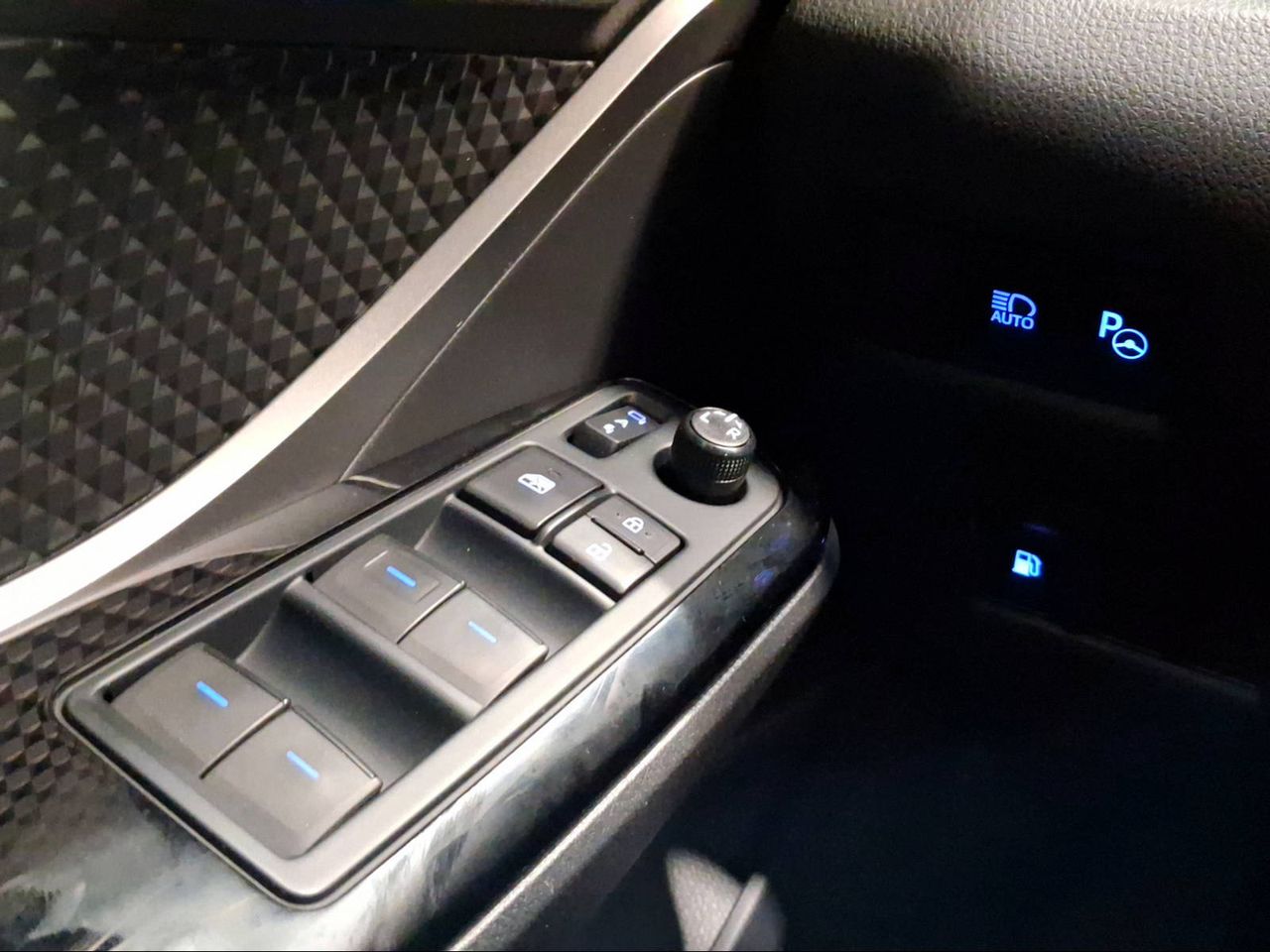 Toyota C-HR 2.0 180H GR Sport  - Foto 25