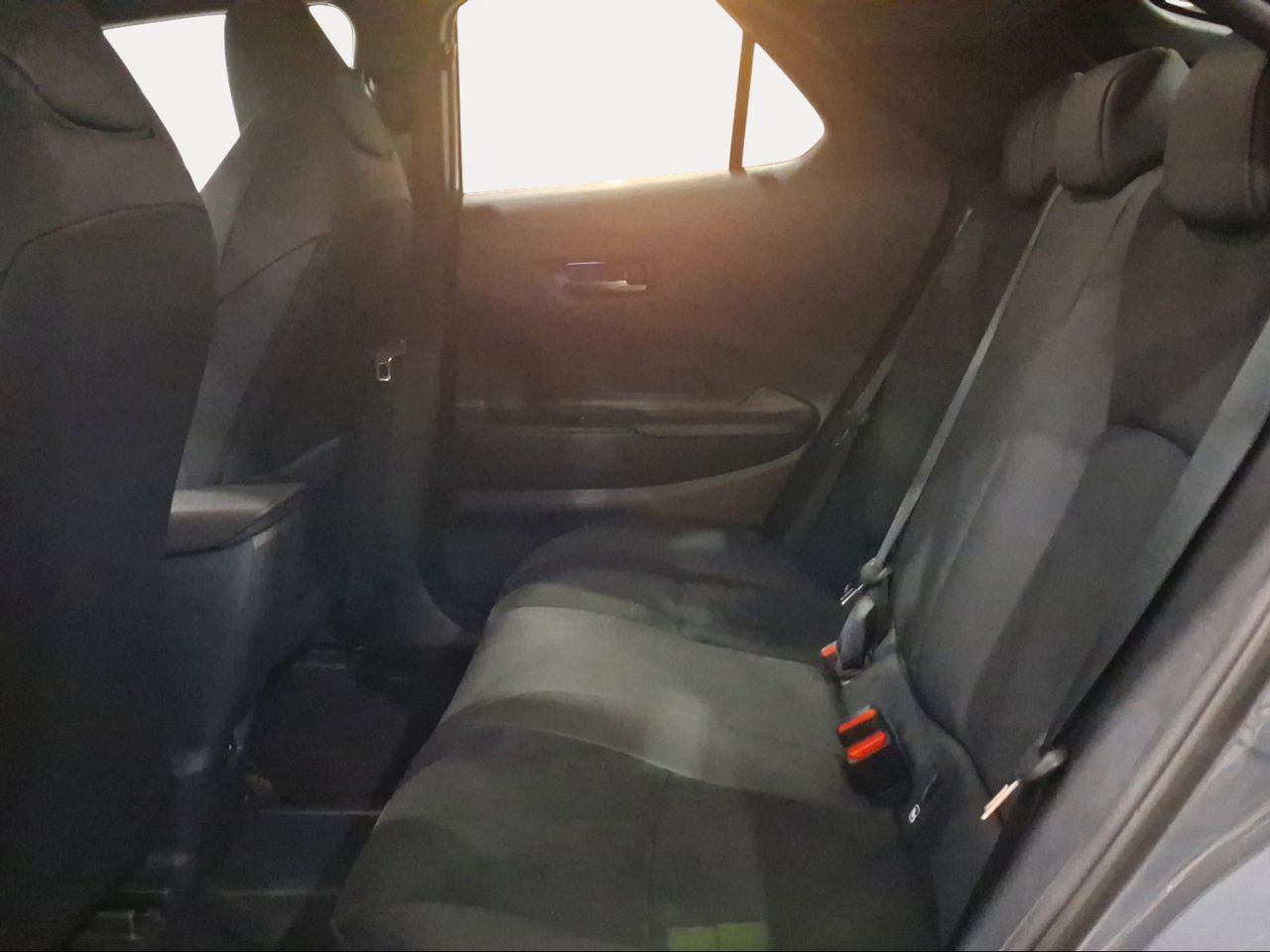 Toyota C-HR 2.0 220PH GR Sport Skyview  - Foto 13
