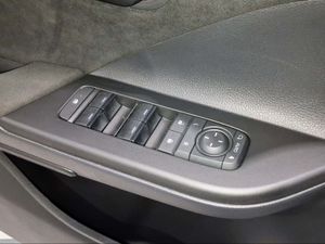 Toyota C-HR 2.0 220PH GR Sport Skyview  - Foto 26
