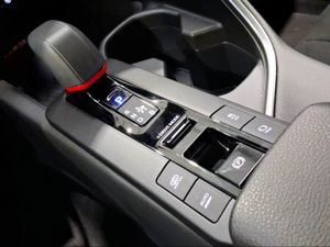 Toyota C-HR 2.0 220PH GR Sport Skyview  - Foto 23