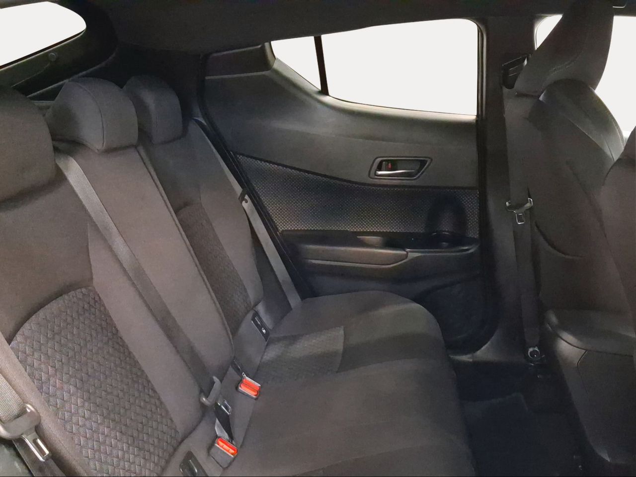 Toyota C-HR 1.8 125H Advance  - Foto 8