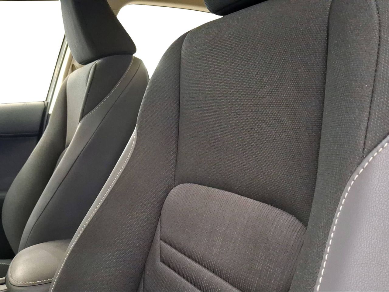 Lexus NX 2.5 300h Business Navigation 2WD  - Foto 17