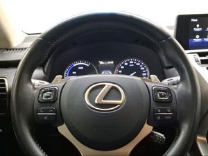 Lexus NX 2.5 300h Business Navigation 2WD  - Foto 16