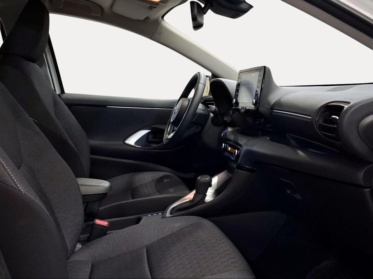 Toyota Yaris 1.5 120H Active Tech  - Foto 7