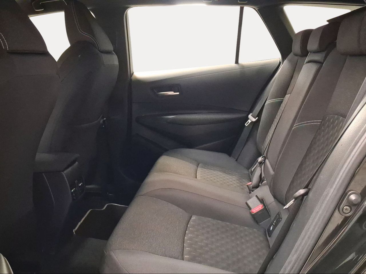 Toyota Corolla 140H Active Plus Touring Sport  - Foto 12