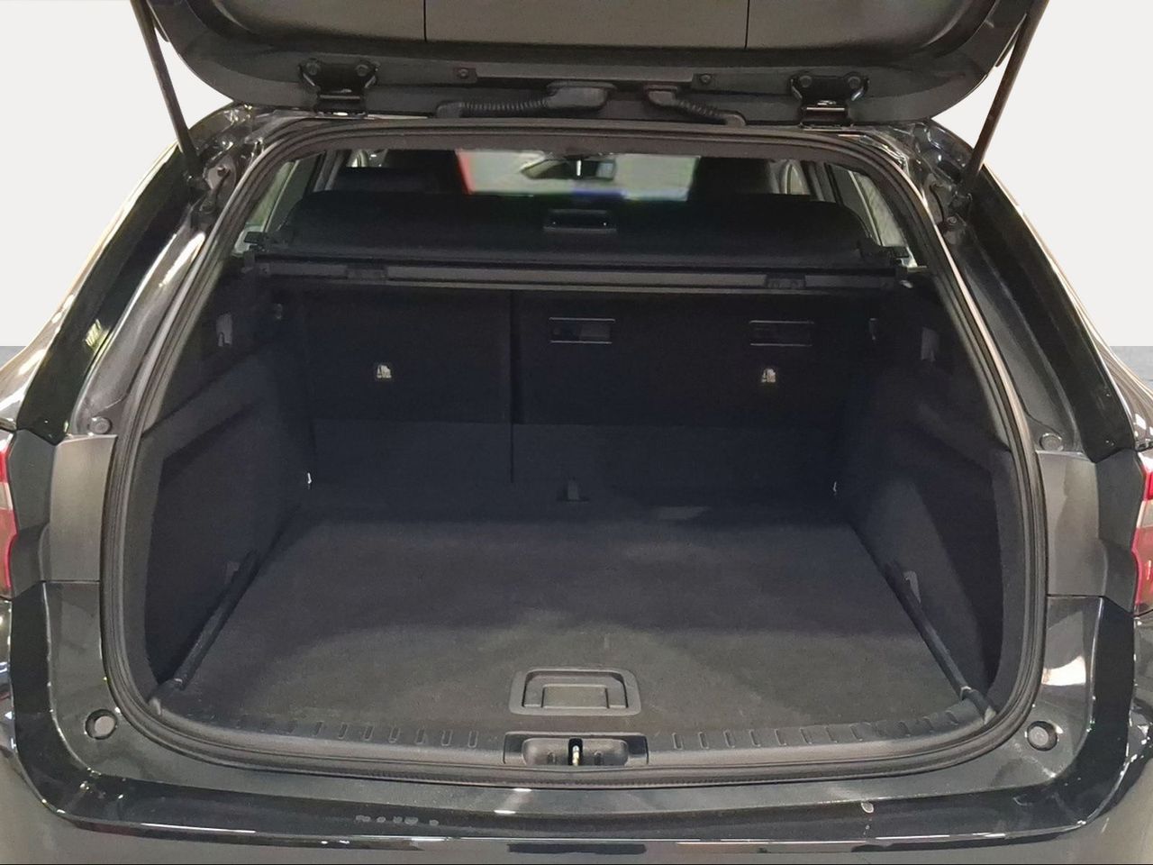 Toyota Corolla 140H Active Plus Touring Sport  - Foto 11