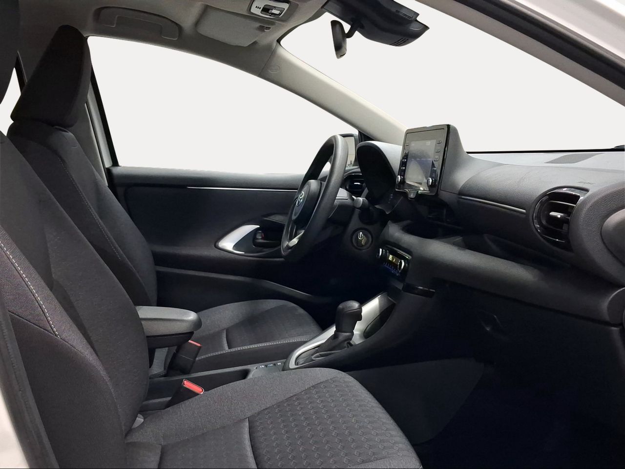 Toyota Yaris 1.5 120H Business Plus  - Foto 7