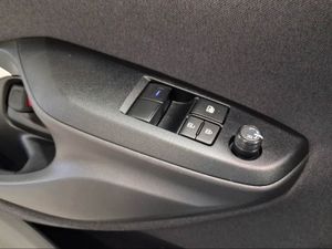 Toyota Yaris 1.5 120H Business Plus  - Foto 23