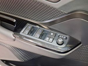 Toyota C-HR 2.0 180H Advance  - Foto 23