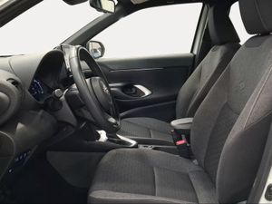 Toyota Yaris Cross 1.5 120H Active Tech Pack Confort  - Foto 13