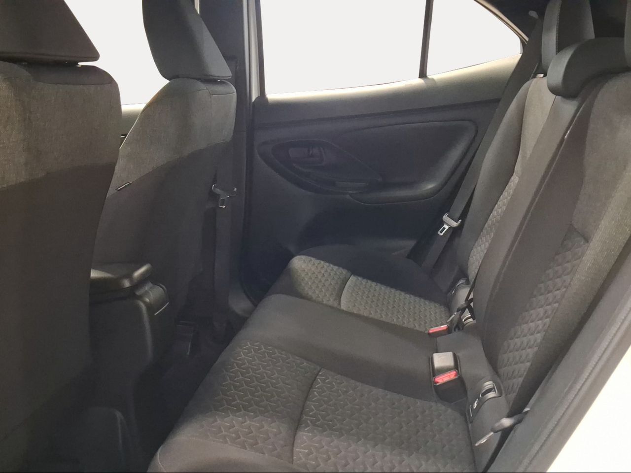 Toyota Yaris Cross 1.5 120H Active Tech Pack Confort  - Foto 12
