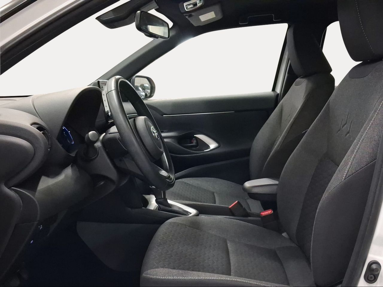 Toyota Yaris Cross 1.5 120H Active Tech  - Foto 13
