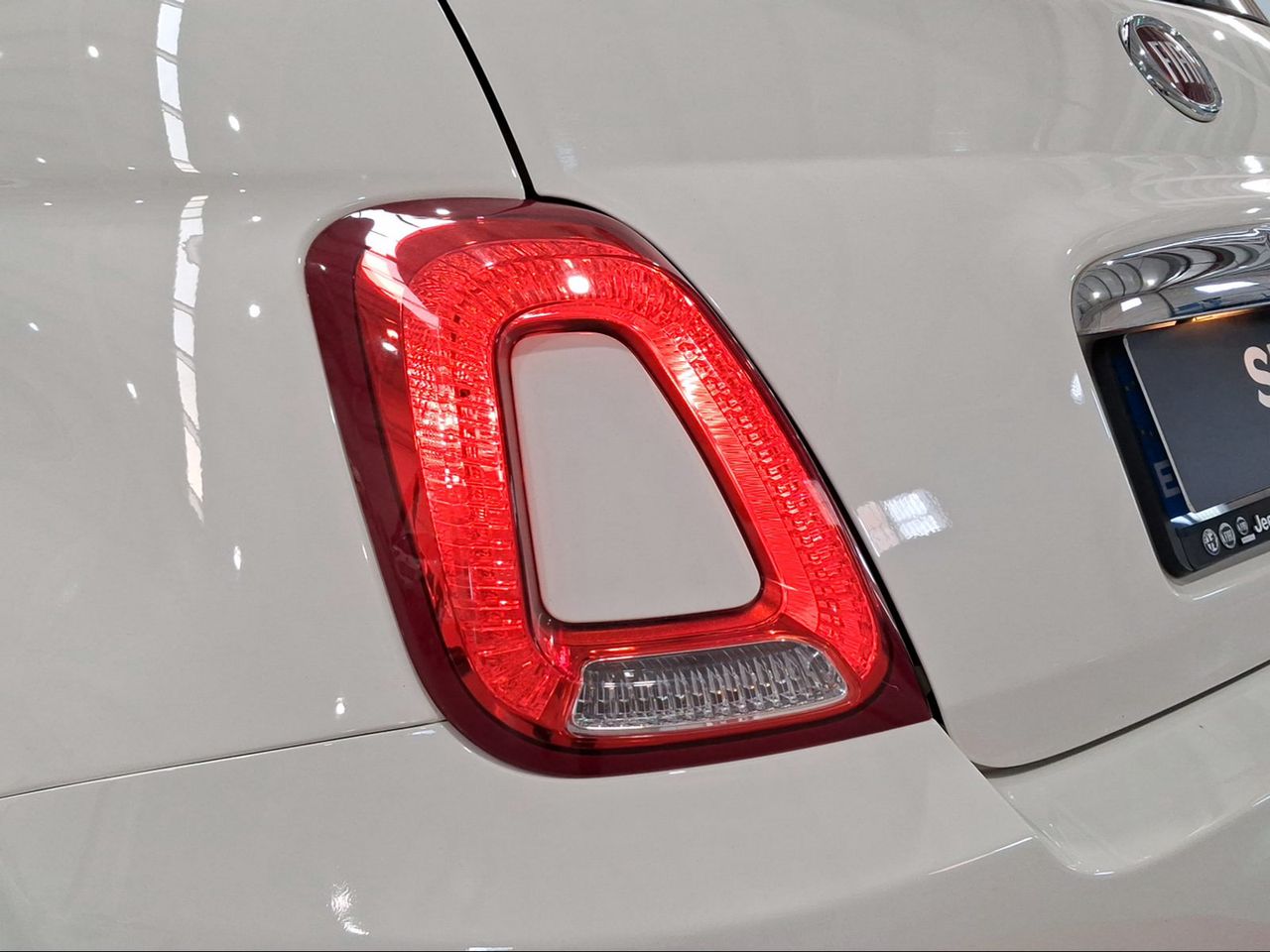 Fiat 500 Cult 1.0 Hybrid 51KW (70 CV)  - Foto 21