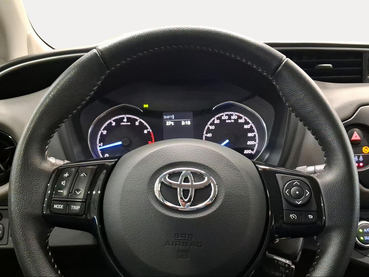 Toyota Yaris 1.5 110 Active Tech  - Foto 14