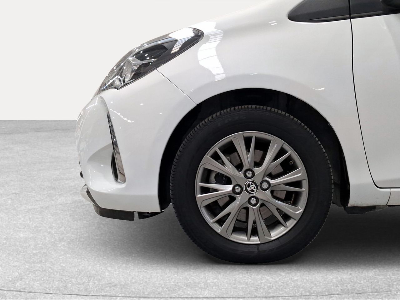Toyota Yaris 1.5 110 Active Tech  - Foto 17