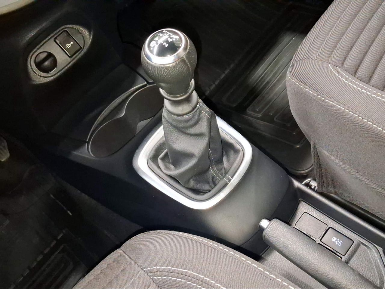 Toyota Yaris 1.5 110 Active Tech  - Foto 22