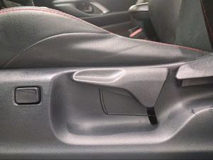 Toyota Yaris 1.5 130H GR Sport Plus  - Foto 23