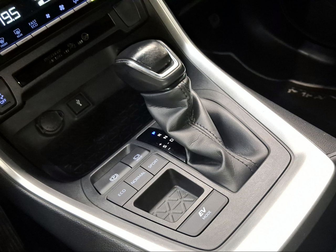 Toyota Rav4 2.5l 220H Advance  - Foto 24