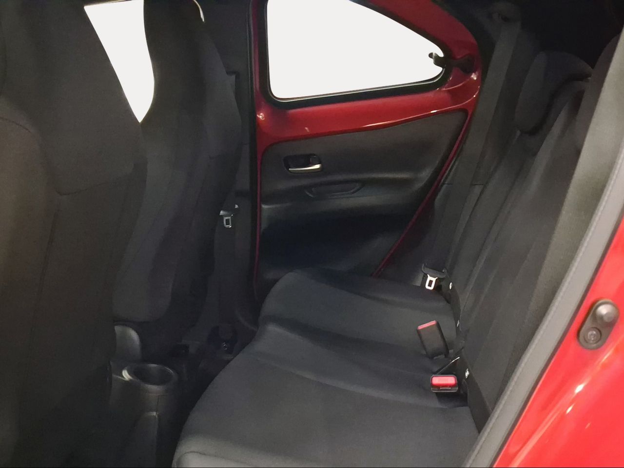 Toyota Aygo X Cross 1.0 VVT-I 72CV Trendy Edition  - Foto 12