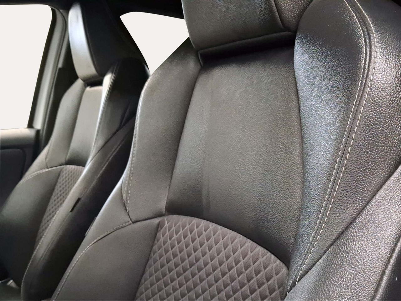Toyota Yaris 1.5 120H Style  - Foto 23