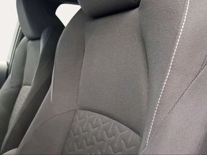 Toyota Corolla 1.8 125H ACTIVE TECH E-CVT TOU SPORT  - Foto 22