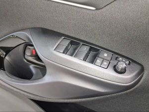 Toyota Yaris 1.5 130H Style  - Foto 22