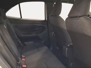 Toyota Yaris Cross 1.5 120H Active Tech  - Foto 8