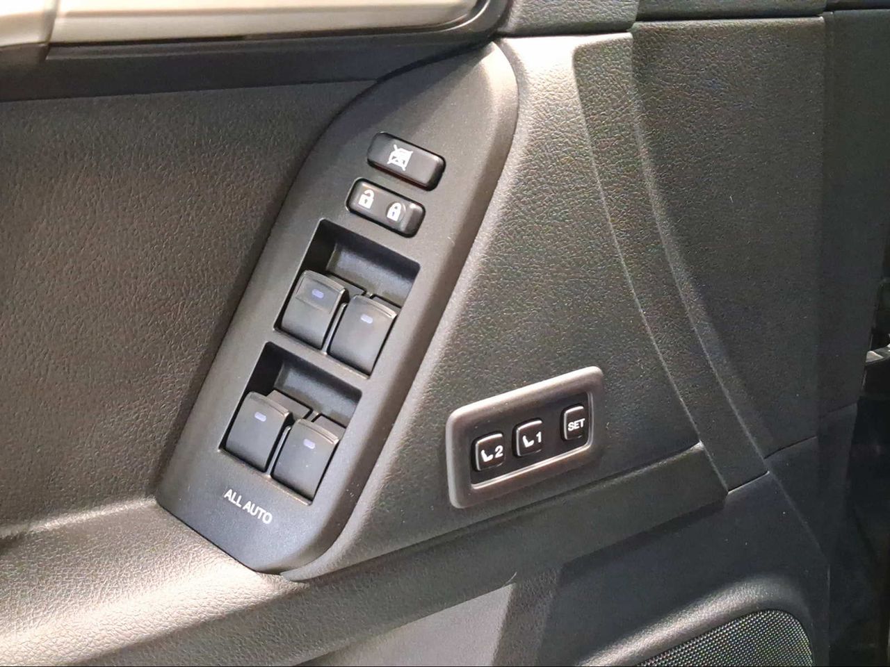 Toyota Land Cruiser 2.8 D-4D LIMITED AUTO  - Foto 25