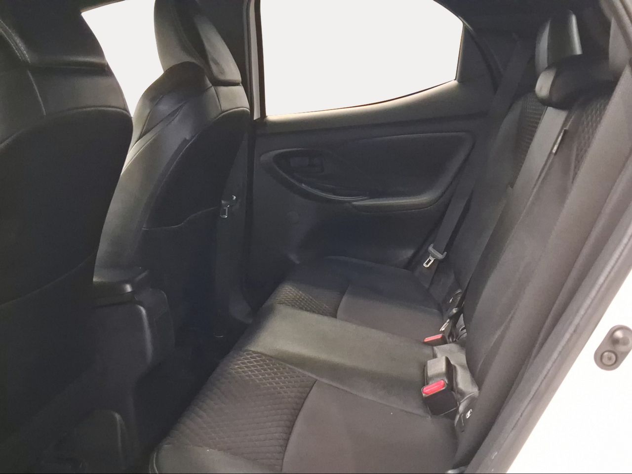 Toyota Yaris 1.5 120H Style  - Foto 12