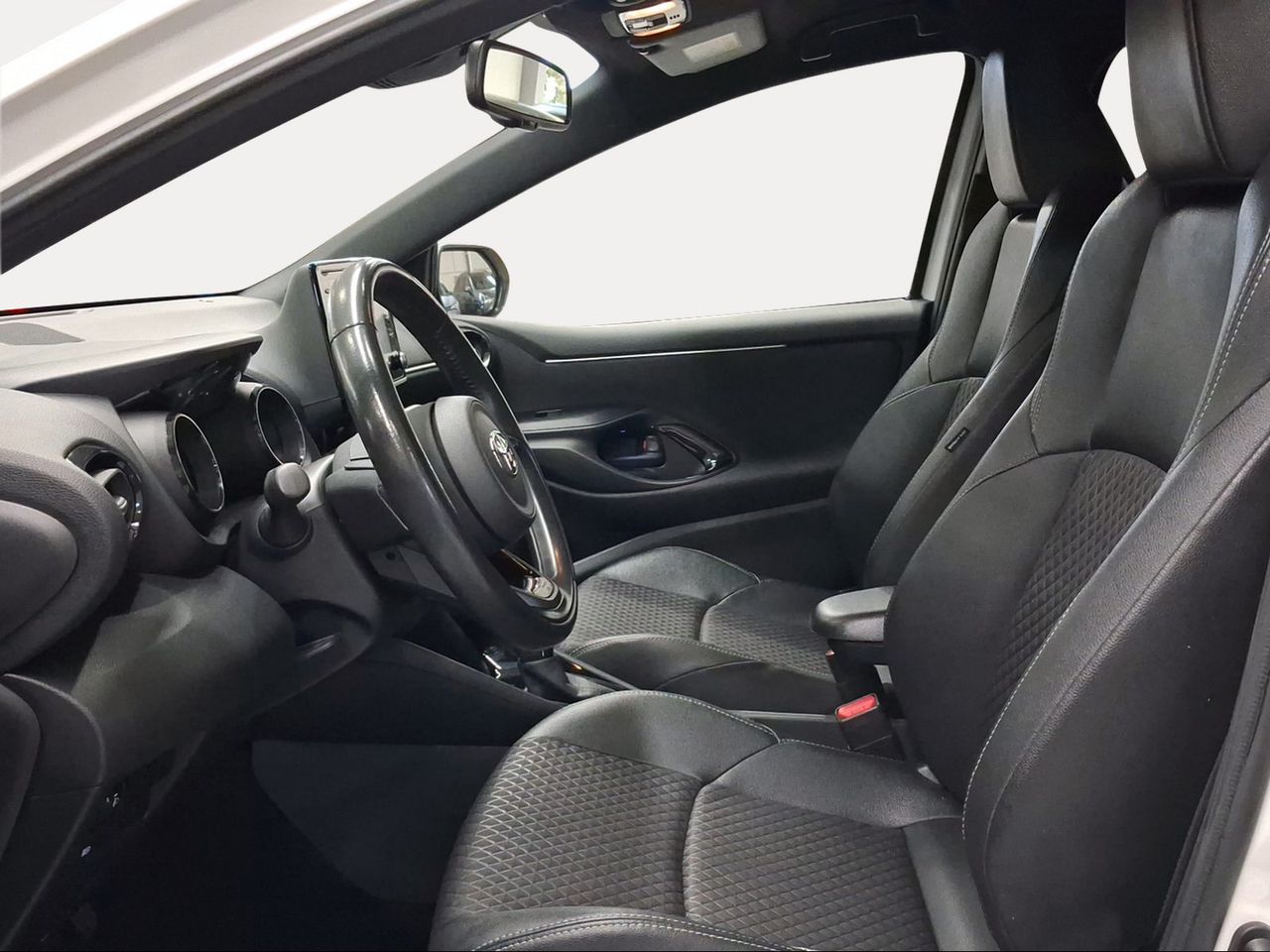 Toyota Yaris 1.5 120H Style  - Foto 13