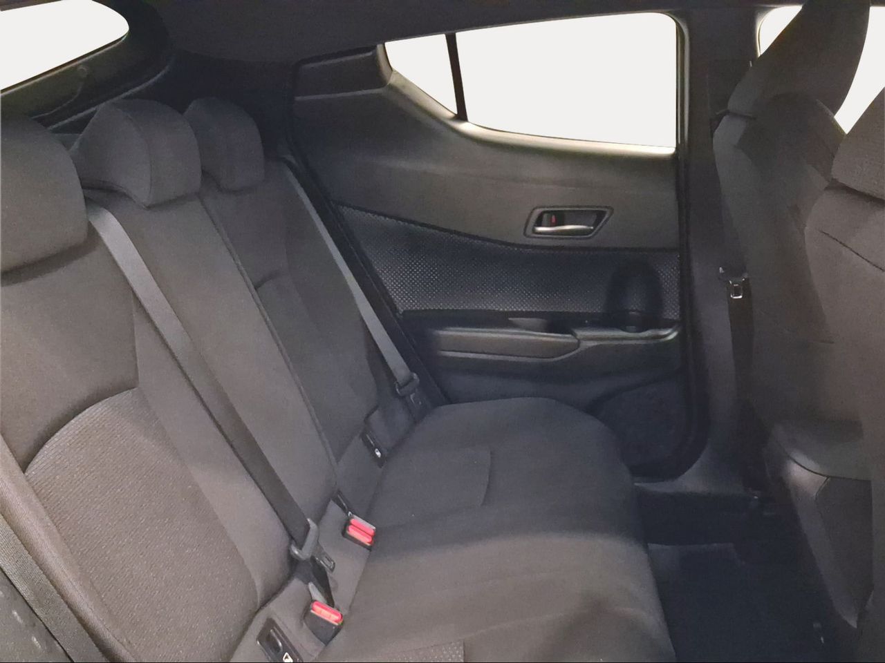 Toyota C-HR 1.8 125H Advance  - Foto 8