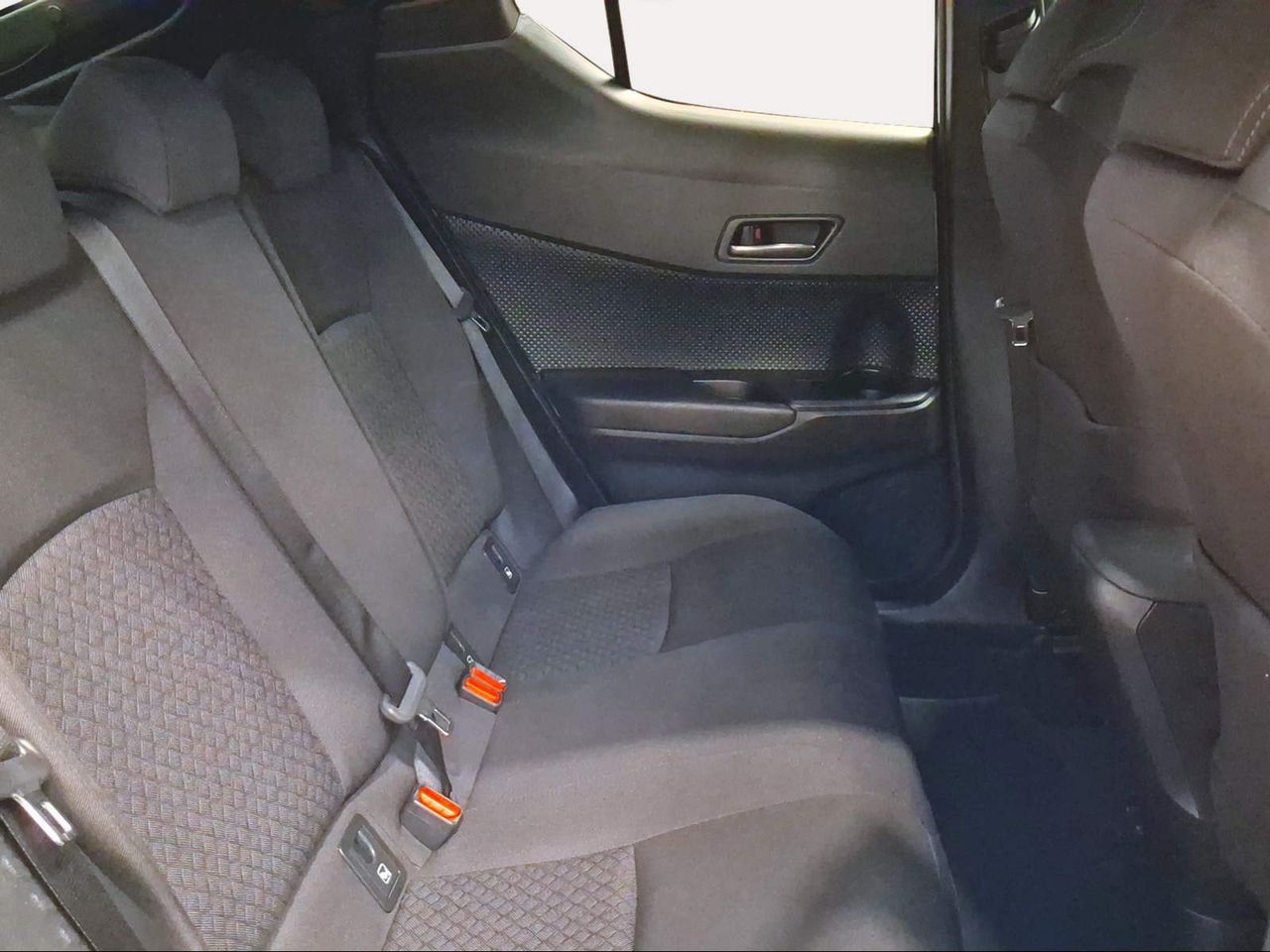 Toyota C-HR 1.8 125H Advance  - Foto 8