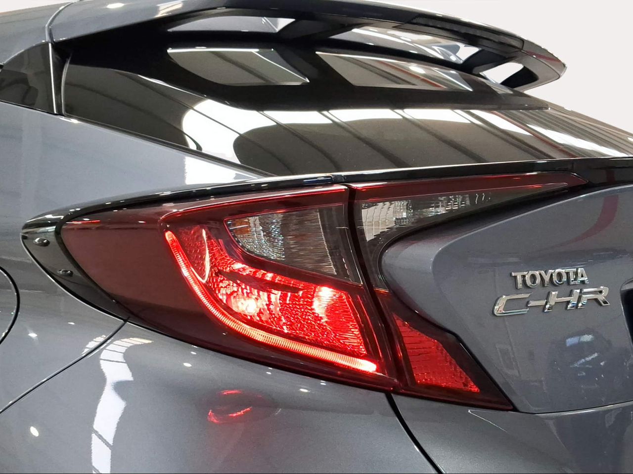 Toyota C-HR 1.8 125H Advance  - Foto 24