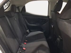 Toyota Yaris 1.5 120H Active Tech  - Foto 8