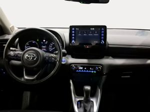 Toyota Yaris 1.5 120H Active Tech  - Foto 9