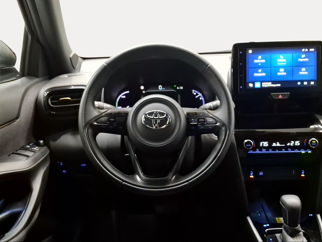 Toyota Yaris Cross 1.5 120H Adventure Plus  - Foto 10