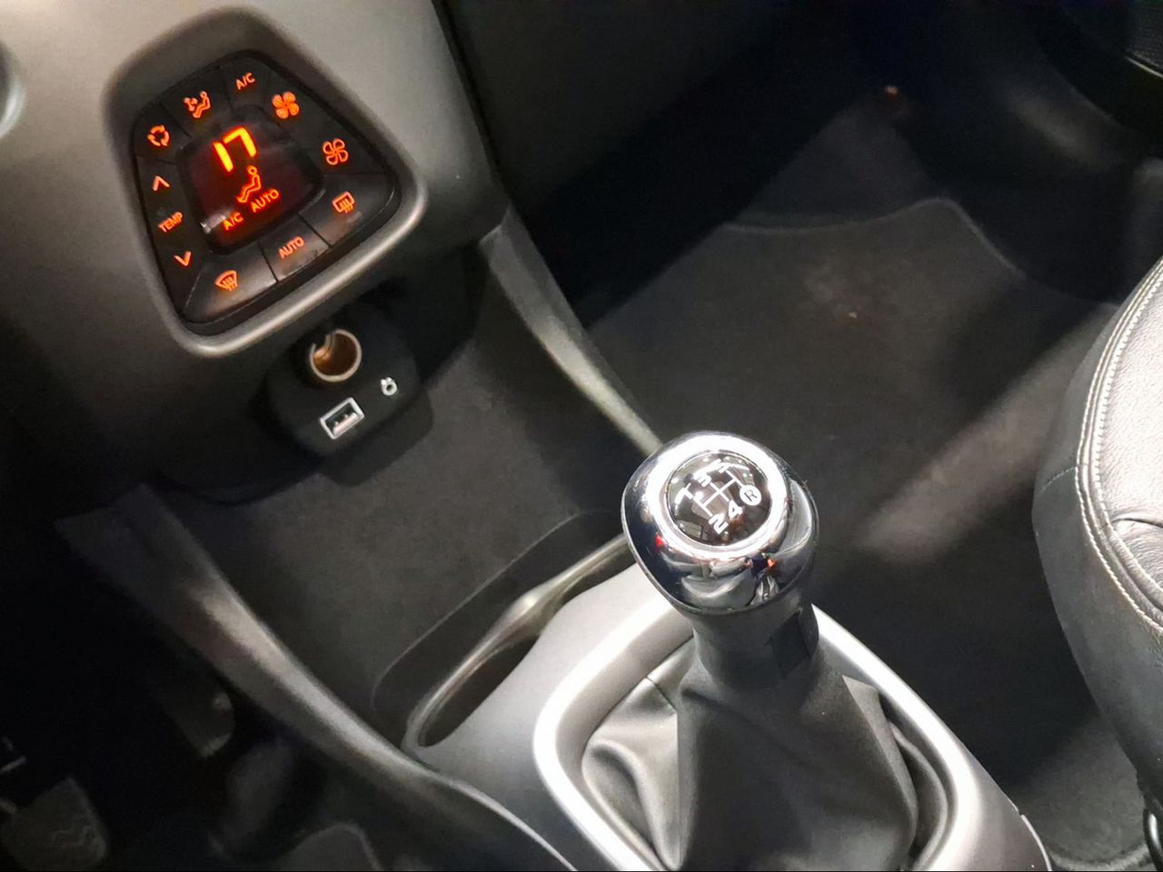 Toyota Aygo 1.0 70 x-wave  - Foto 21