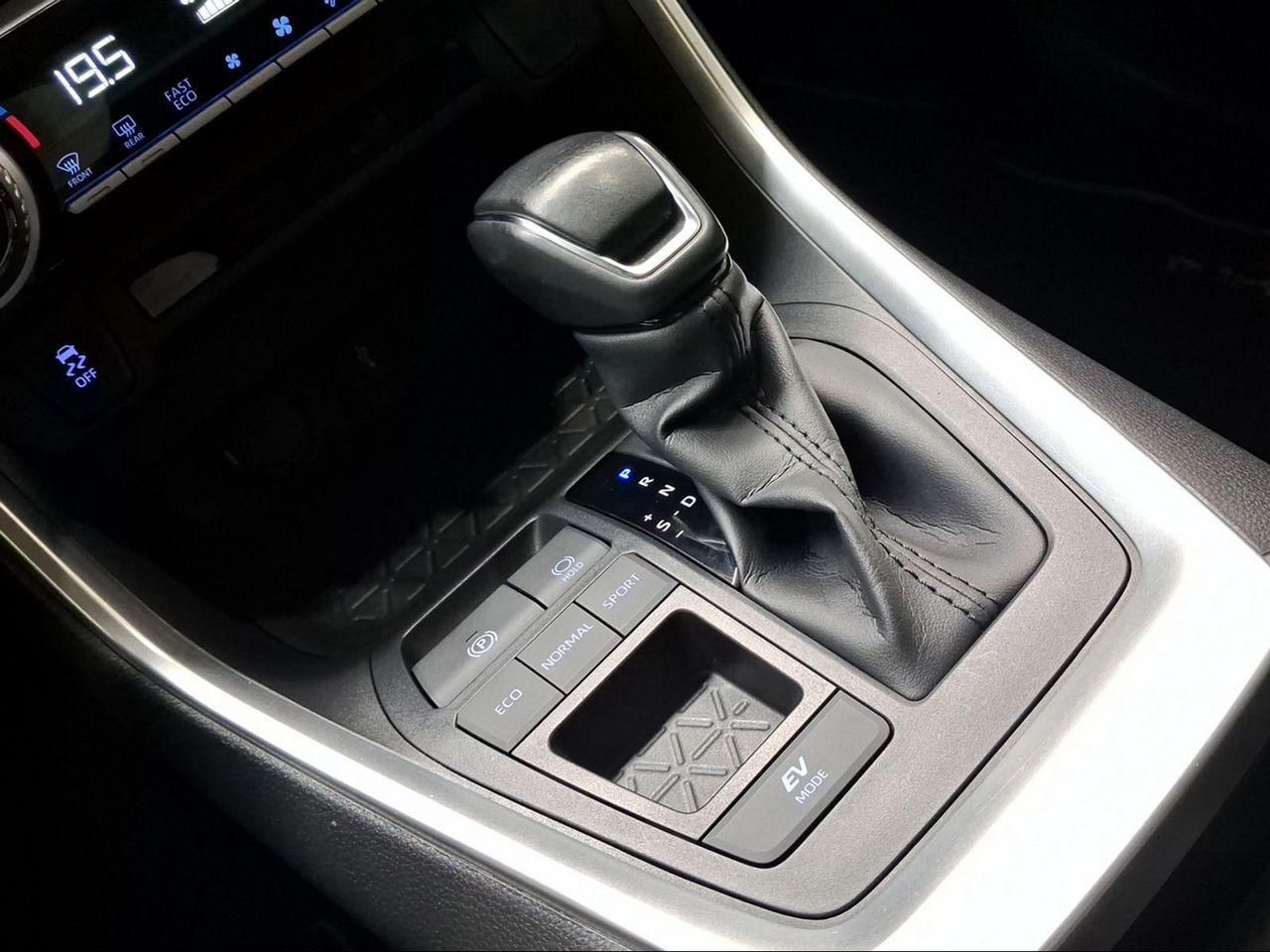 Toyota Rav4 2.5l 220H Advance  - Foto 21