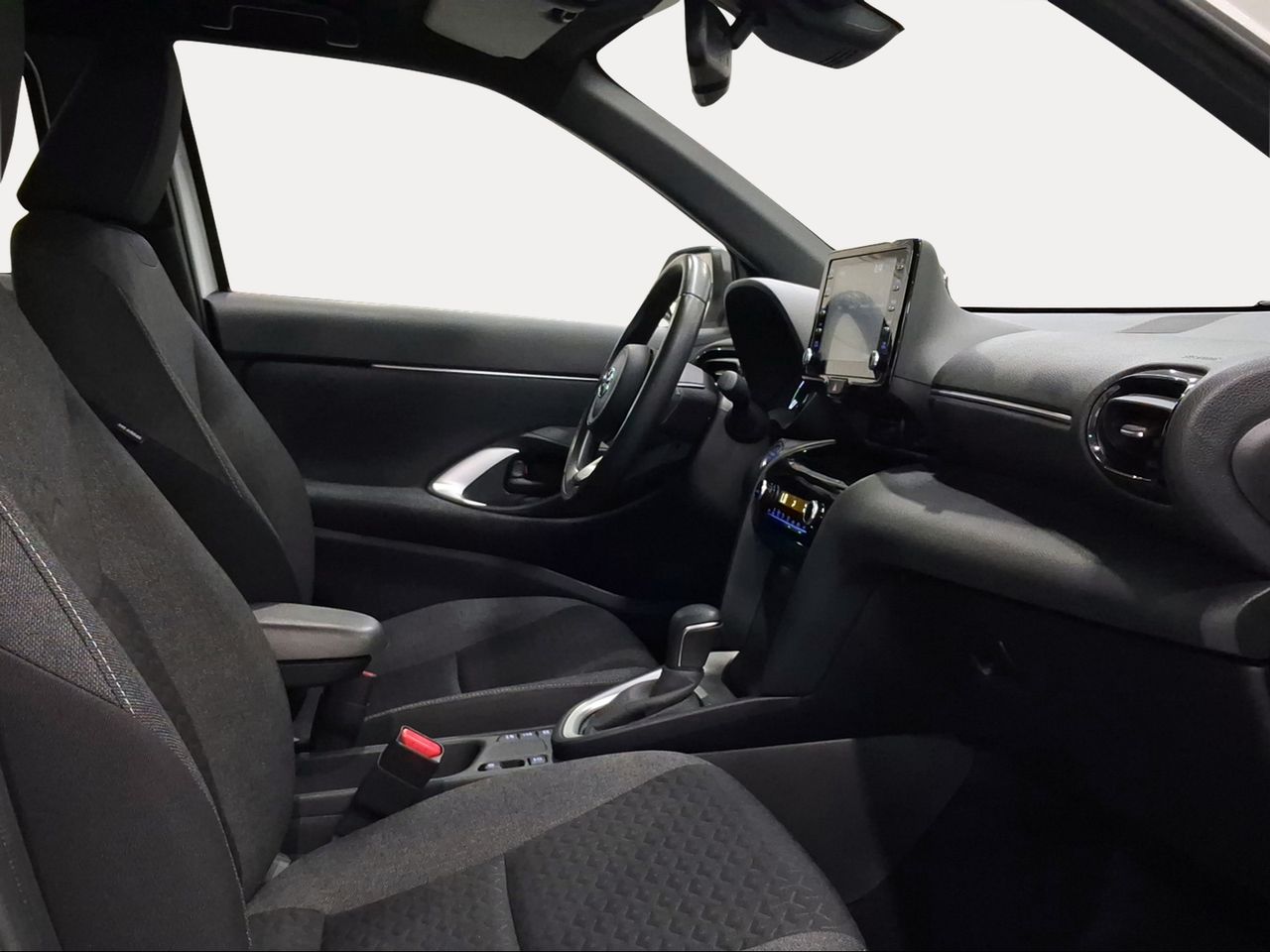 Toyota Yaris Cross 1.5 120H Active Tech  - Foto 7